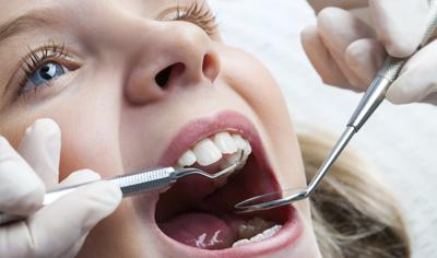 Soins dentaires et traitements classiques (bilan, soins, prothèses,...) par eau